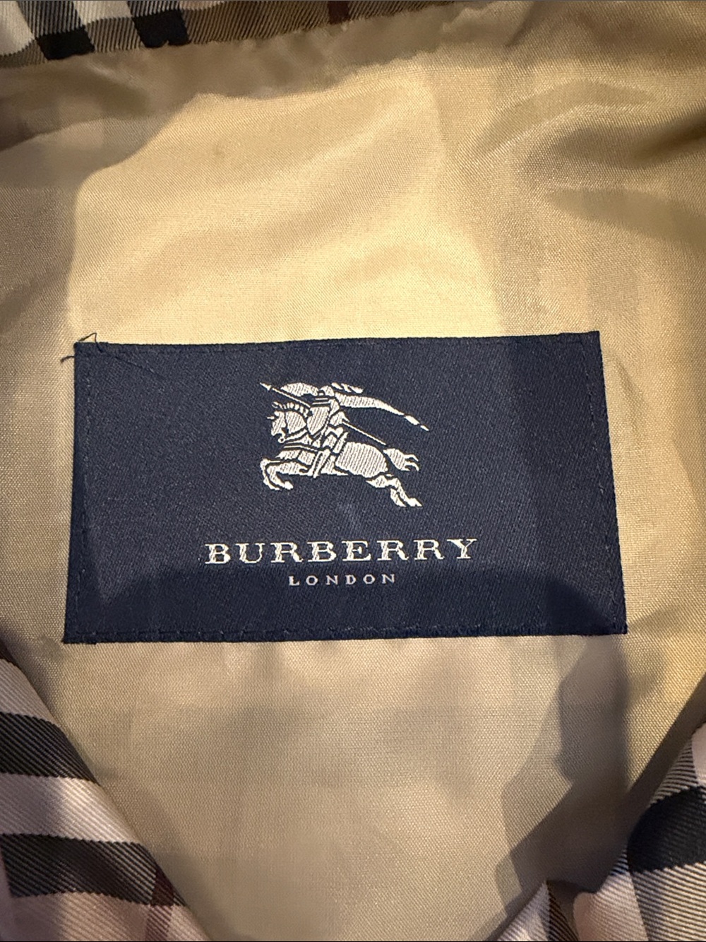 Burberry Beige Plaid Double-Breasted Trench Coat - Picture 5 of 15